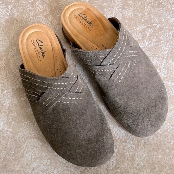 Brand New Clarks Genuine Suede Slip On Clogs Dark Olive Brynn Comfort Slide Mule - Picture 16 of 16